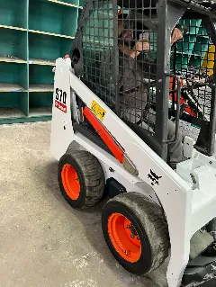 Mini chargeur Bobcat S70 – photo 1