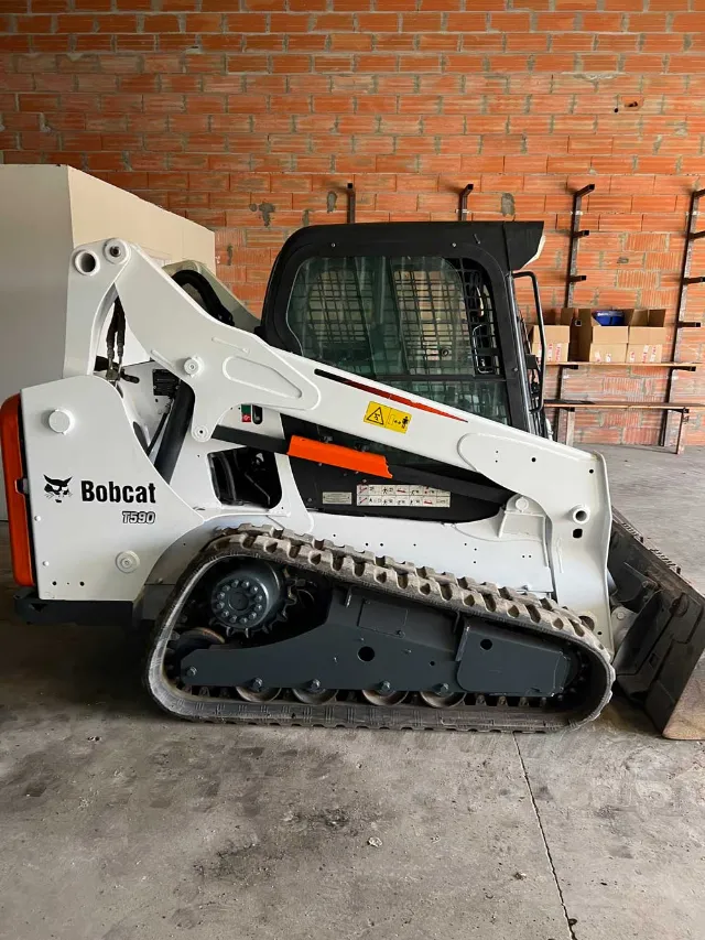 Mini chargeur Bobcat T590